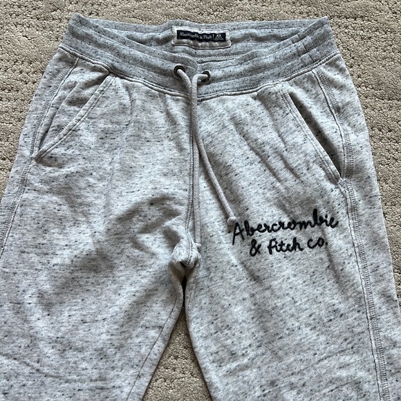 A&F Joggers - Picture 2 of 3